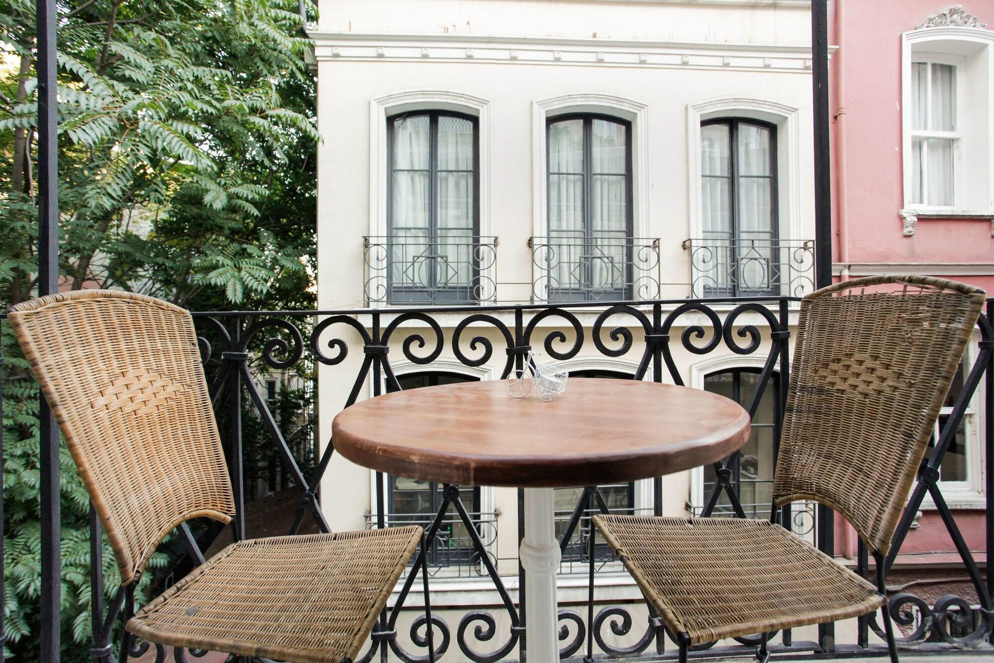 The Loft Istanbul Hotell Exteriör bild