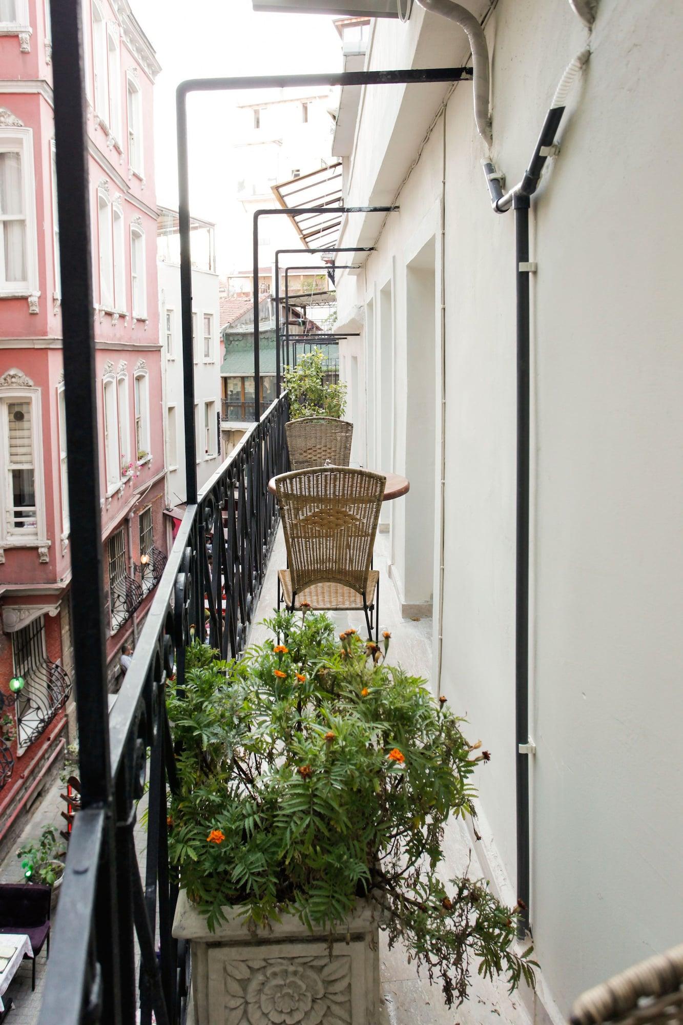 The Loft Istanbul Hotell Exteriör bild